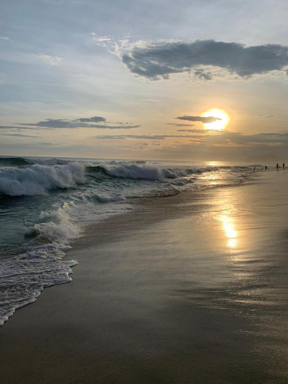 Lindo Apto No Melhor Lugar Da Barra Da Tijuca! Com Uma Vista De Tirar O Folego, Frente Para O Mar! Totalmente Equipado E Decorado Ao Lado Dos Melhores Hoteis E Quiosques Da Barra! Portaria 24H, Piscina, Sauna, Jacuzzi, Academia, Garagem, Wi-Fi, Lavan Ρίο ντε Τζανέιρο Εξωτερικό φωτογραφία