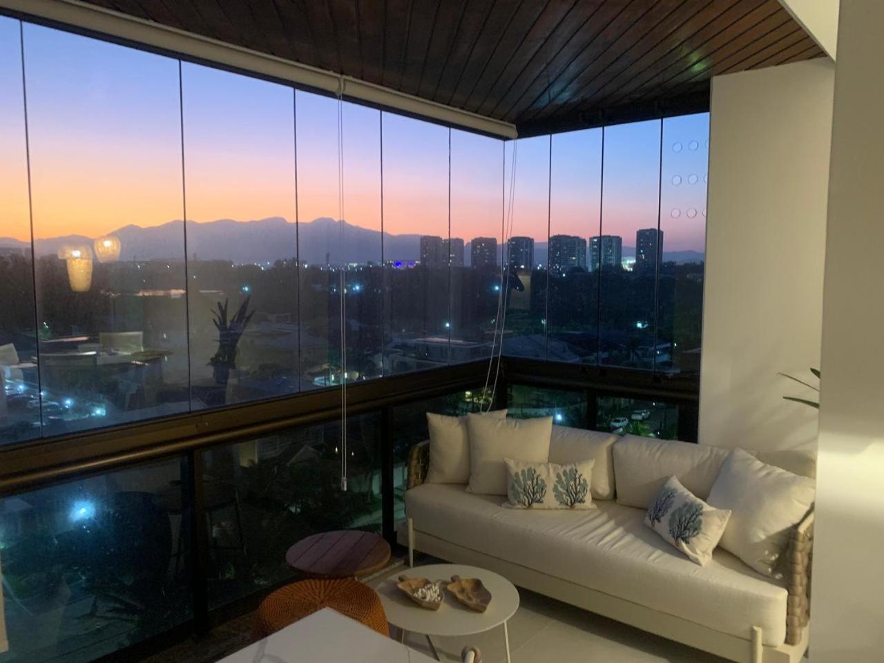 Lindo Apto No Melhor Lugar Da Barra Da Tijuca! Com Uma Vista De Tirar O Folego, Frente Para O Mar! Totalmente Equipado E Decorado Ao Lado Dos Melhores Hoteis E Quiosques Da Barra! Portaria 24H, Piscina, Sauna, Jacuzzi, Academia, Garagem, Wi-Fi, Lavan Ρίο ντε Τζανέιρο Εξωτερικό φωτογραφία