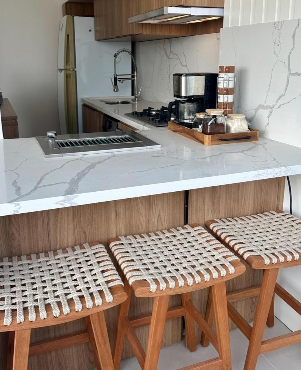 Lindo Apto No Melhor Lugar Da Barra Da Tijuca! Com Uma Vista De Tirar O Folego, Frente Para O Mar! Totalmente Equipado E Decorado Ao Lado Dos Melhores Hoteis E Quiosques Da Barra! Portaria 24H, Piscina, Sauna, Jacuzzi, Academia, Garagem, Wi-Fi, Lavan Ρίο ντε Τζανέιρο Εξωτερικό φωτογραφία