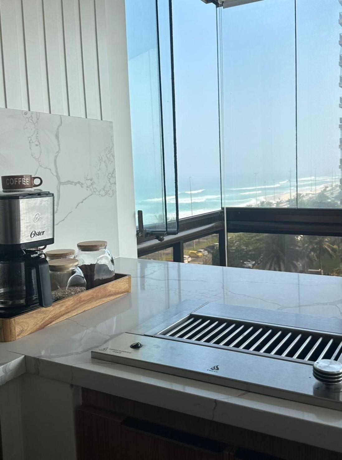 Lindo Apto No Melhor Lugar Da Barra Da Tijuca! Com Uma Vista De Tirar O Folego, Frente Para O Mar! Totalmente Equipado E Decorado Ao Lado Dos Melhores Hoteis E Quiosques Da Barra! Portaria 24H, Piscina, Sauna, Jacuzzi, Academia, Garagem, Wi-Fi, Lavan Ρίο ντε Τζανέιρο Εξωτερικό φωτογραφία