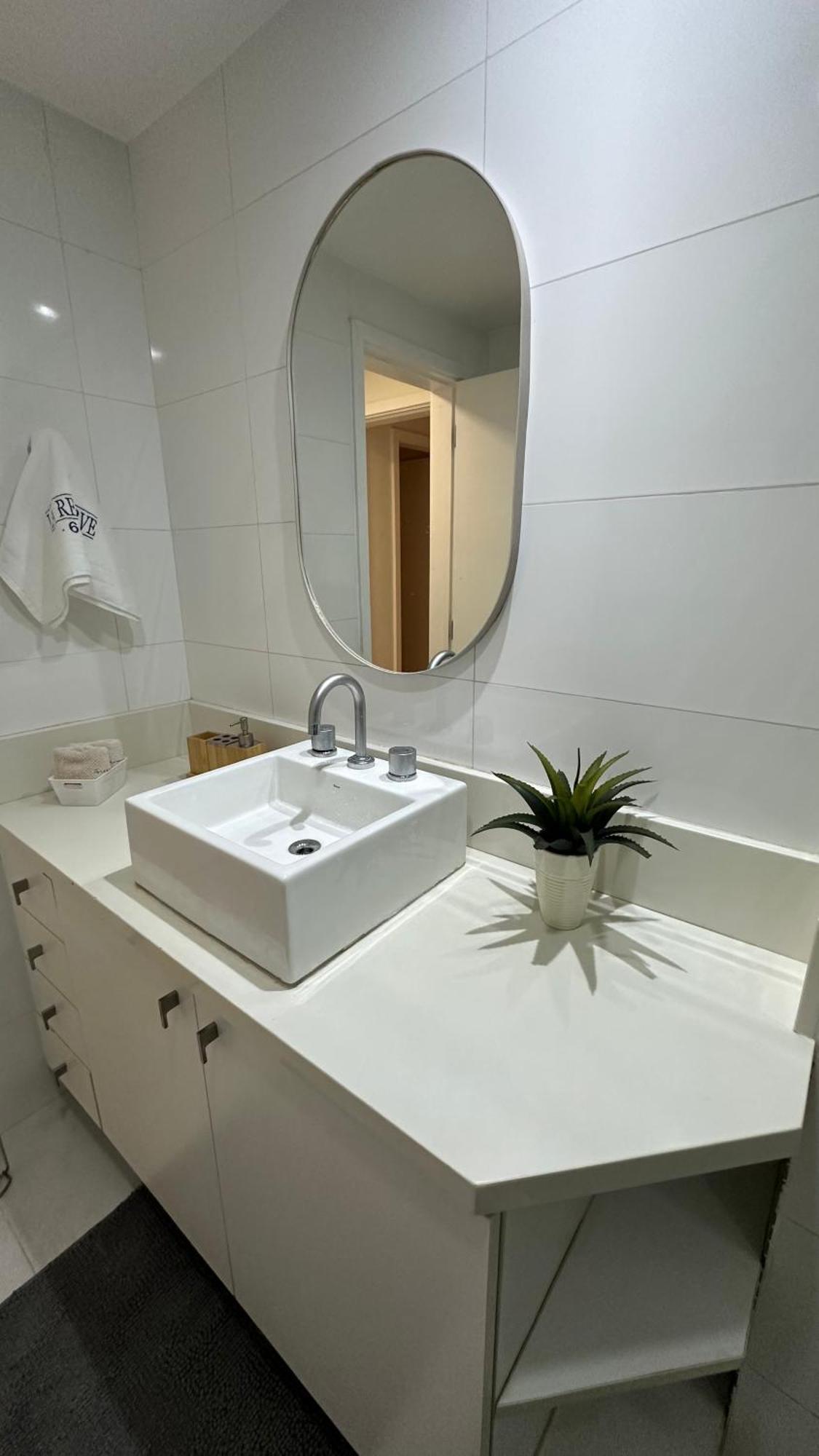 Lindo Apto No Melhor Lugar Da Barra Da Tijuca! Com Uma Vista De Tirar O Folego, Frente Para O Mar! Totalmente Equipado E Decorado Ao Lado Dos Melhores Hoteis E Quiosques Da Barra! Portaria 24H, Piscina, Sauna, Jacuzzi, Academia, Garagem, Wi-Fi, Lavan Ρίο ντε Τζανέιρο Εξωτερικό φωτογραφία