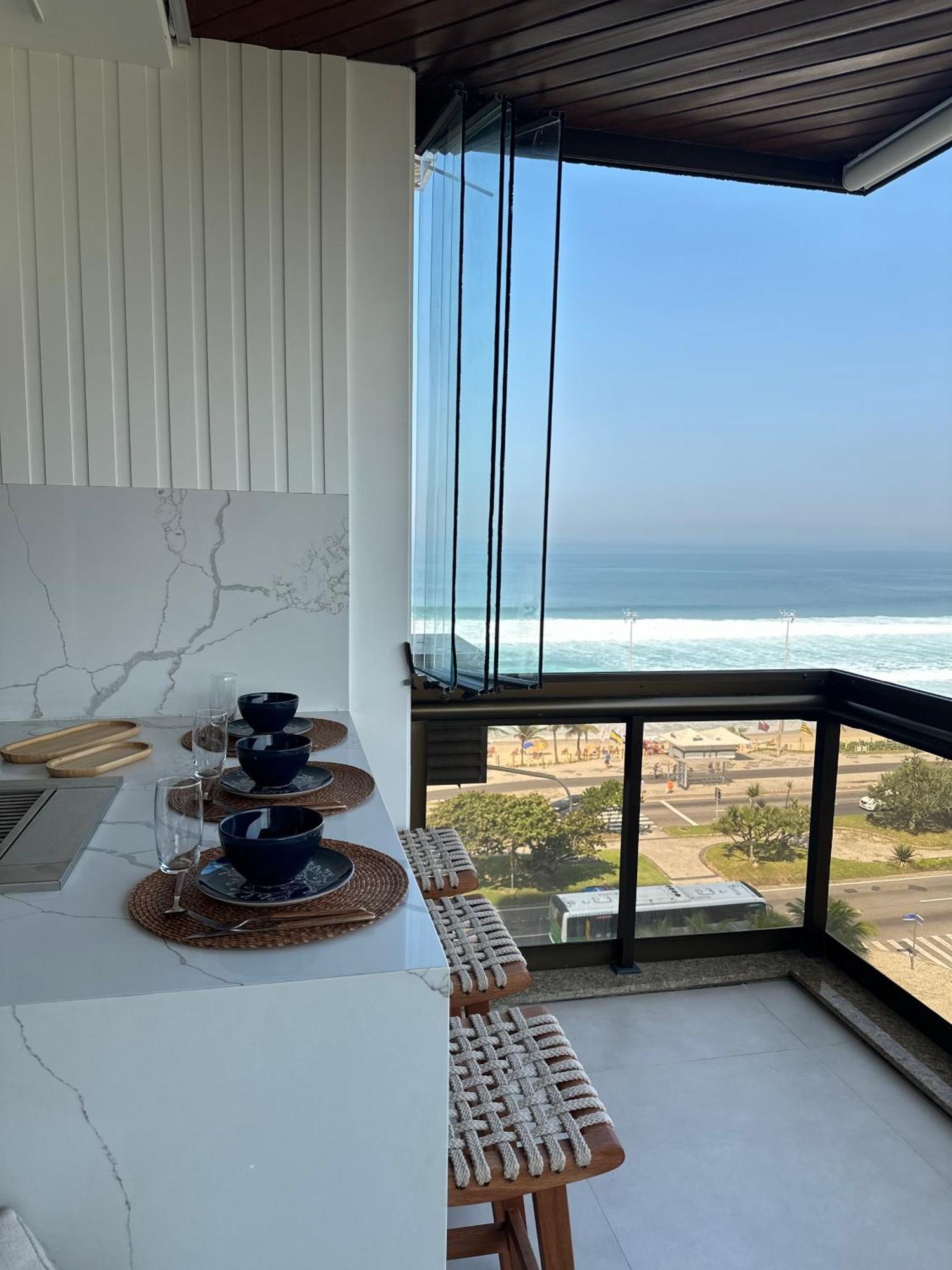 Lindo Apto No Melhor Lugar Da Barra Da Tijuca! Com Uma Vista De Tirar O Folego, Frente Para O Mar! Totalmente Equipado E Decorado Ao Lado Dos Melhores Hoteis E Quiosques Da Barra! Portaria 24H, Piscina, Sauna, Jacuzzi, Academia, Garagem, Wi-Fi, Lavan Ρίο ντε Τζανέιρο Εξωτερικό φωτογραφία