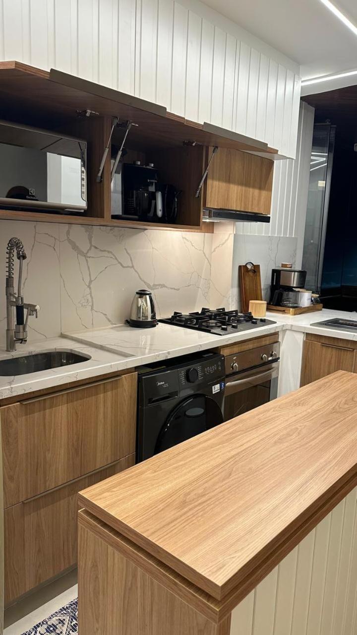 Lindo Apto No Melhor Lugar Da Barra Da Tijuca! Com Uma Vista De Tirar O Folego, Frente Para O Mar! Totalmente Equipado E Decorado Ao Lado Dos Melhores Hoteis E Quiosques Da Barra! Portaria 24H, Piscina, Sauna, Jacuzzi, Academia, Garagem, Wi-Fi, Lavan Ρίο ντε Τζανέιρο Εξωτερικό φωτογραφία